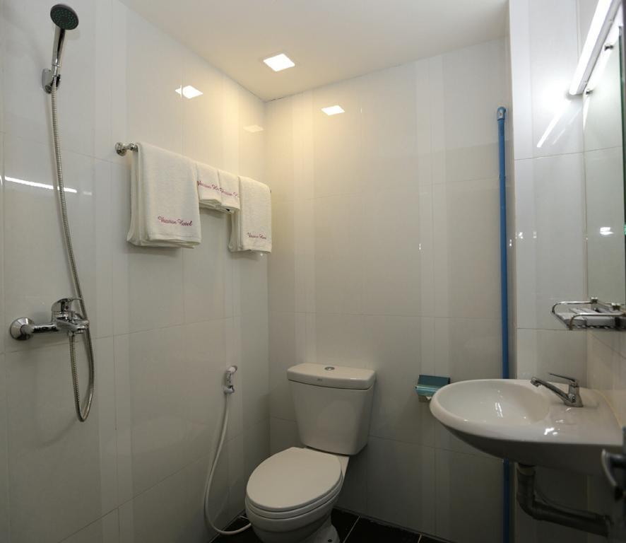 Vacation Hotel Янгон Екстериор снимка