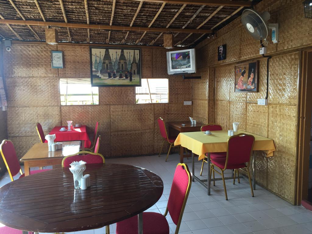 Vacation Hotel Янгон Екстериор снимка