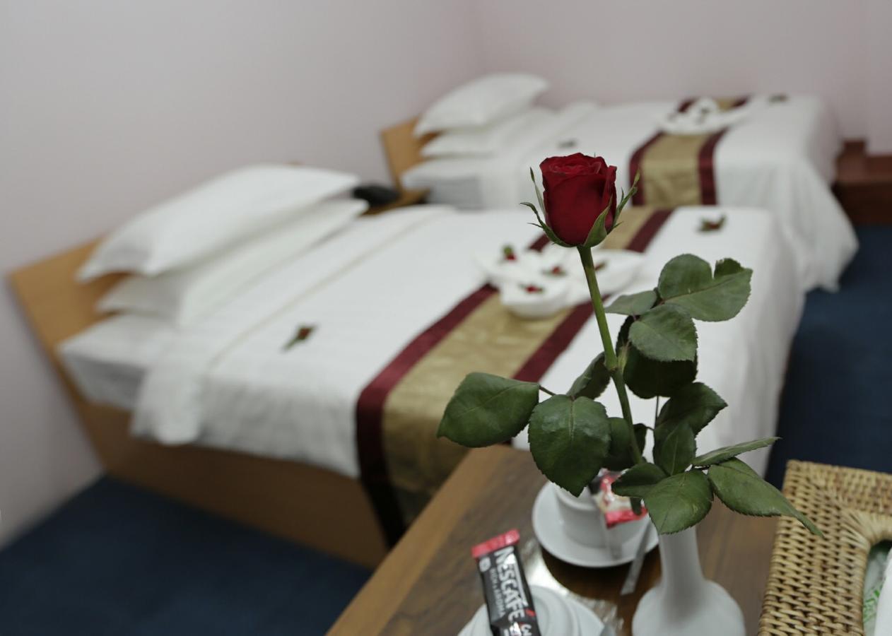 Vacation Hotel Янгон Екстериор снимка